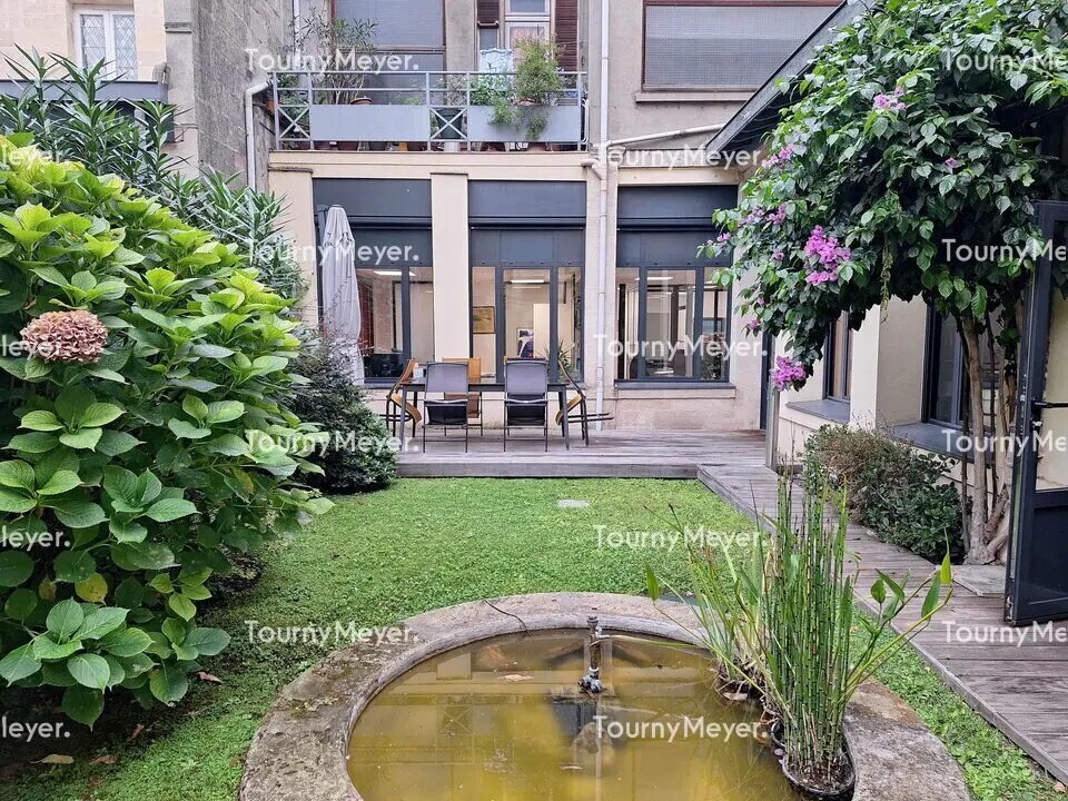 Office in Bordeaux for sale Building Photo- Image 1 of 8