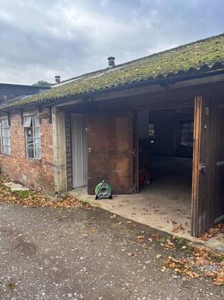 Plus de détails pour Fittleworth Rd, Billingshurst - Industriel à louer