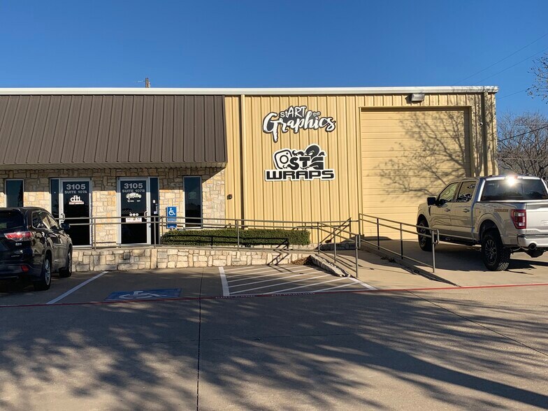 3105 Lomita Dr, Lancaster, TX for sale - Building Photo - Image 2 of 2