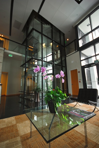 3530 Kraft Rd, Naples, FL à louer - Photo du bâtiment - Image 2 de 11