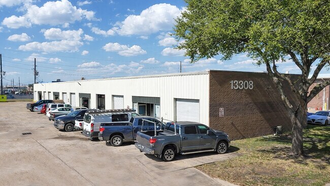 More details for 13308 Redfish Ln, Stafford, TX - Industrial for Lease