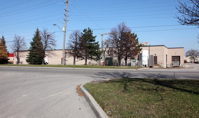 Plus de détails pour 1 Coventry Rd, Brampton, ON - Industriel à vendre