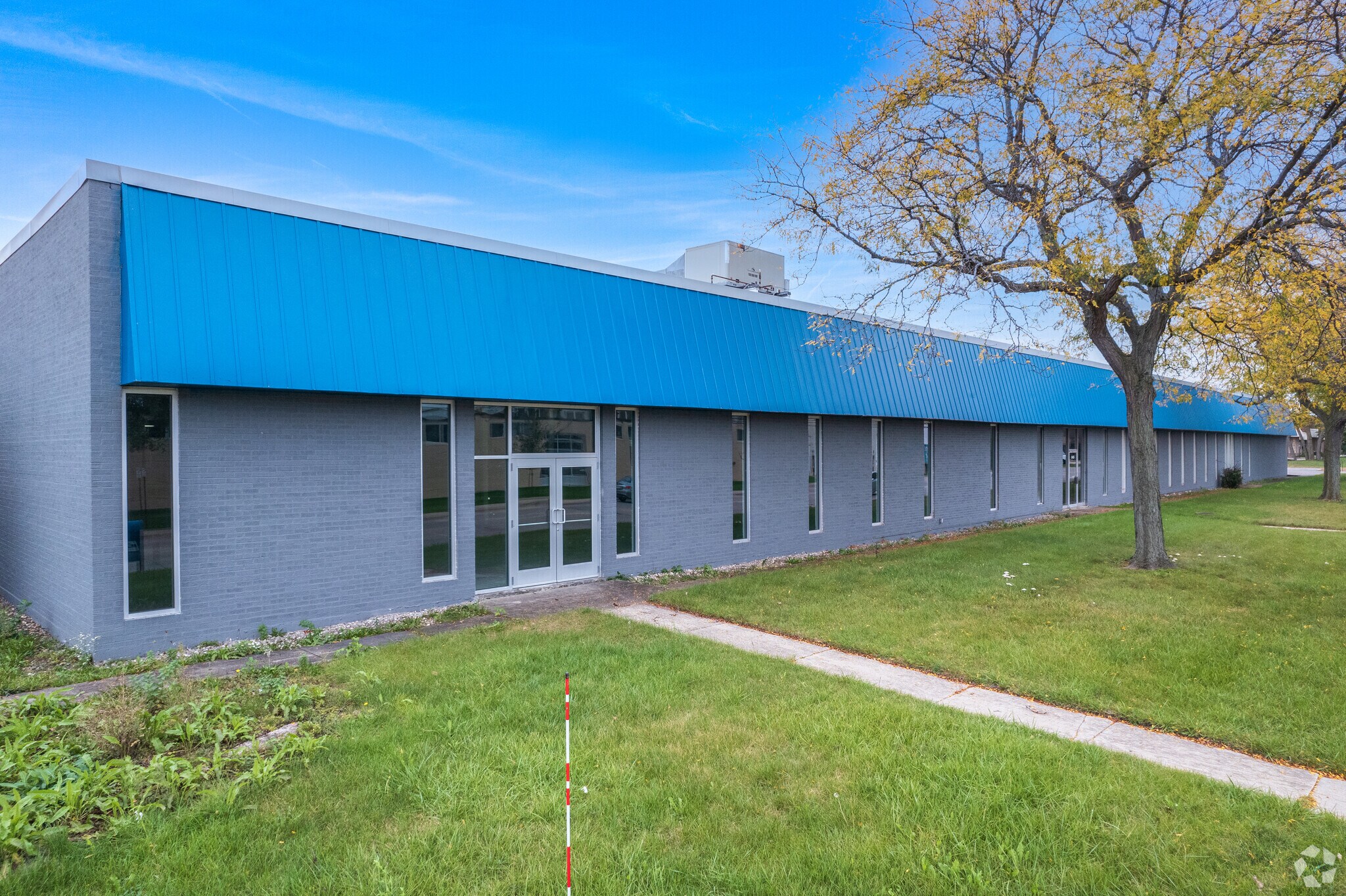 3401-3411 Commercial Ave, Northbrook, IL à vendre Photo principale- Image 1 de 13