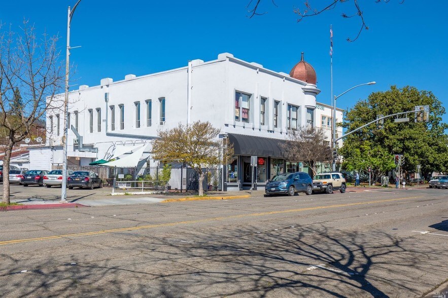 102 S State St, Ukiah, CA for sale - Building Photo - Image 2 of 19