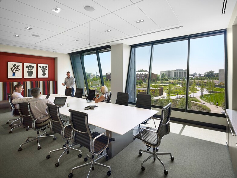 201 Rouse Blvd, Philadelphia, PA à louer - Photo intérieure - Image 2 de 17