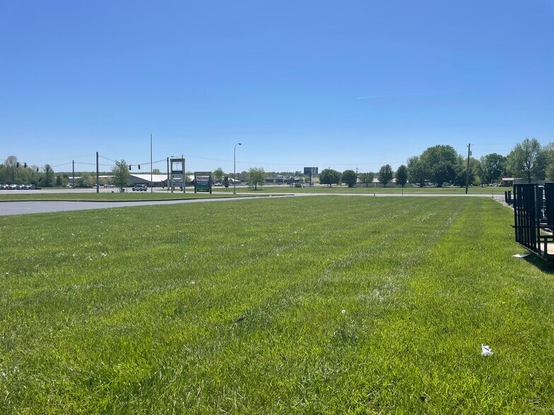 2233 W Everly Brothers Blvd, Powderly, KY à vendre - Autre - Image 2 de 5