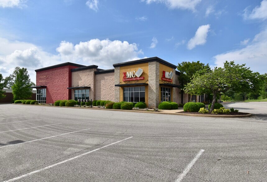 1721-1751 Vann Dr, Jackson, TN for lease - Building Photo - Image 2 of 30