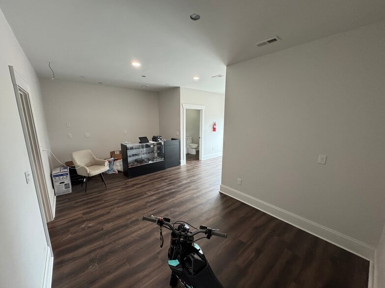 2589 E Phillips Rd, Greer, SC for lease - Interior Photo - Image 3 of 4