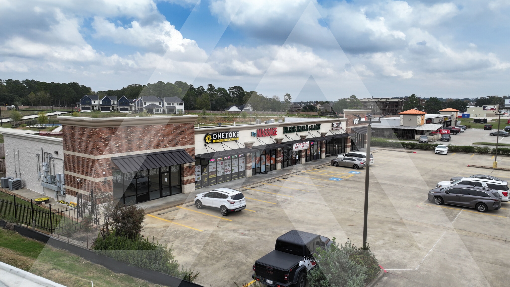 18024 Highway 105, Montgomery, TX à louer Photo principale- Image 1 de 13