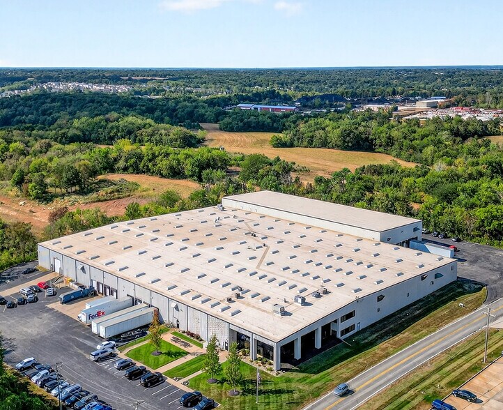 865 Hoff Rd, O'Fallon, MO à vendre - Photo du bâtiment - Image 2 de 12