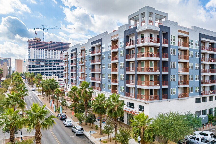 400 N 2nd Ave, Phoenix, AZ à louer - Photo du bâtiment - Image 2 de 7