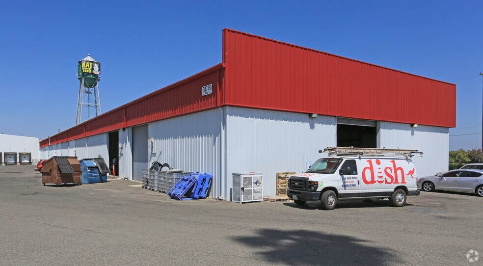 3079 E Palm Ave, Manteca, CA à louer - Photo du bâtiment - Image 1 de 2