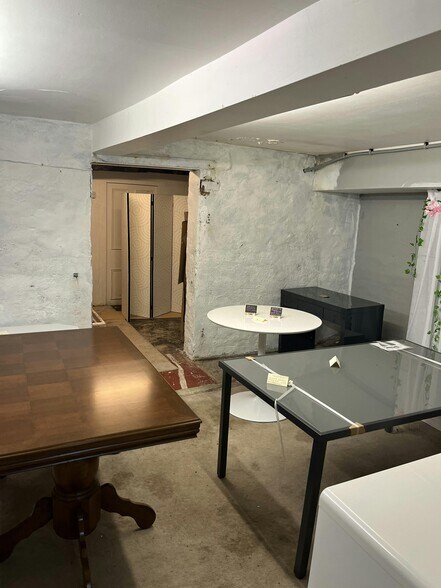 5 Market St, High Peak à vendre - Photo du bâtiment - Image 3 de 10