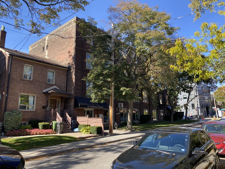 72-74 Stafford St, Toronto, ON for lease - Building Photo - Image 2 of 2