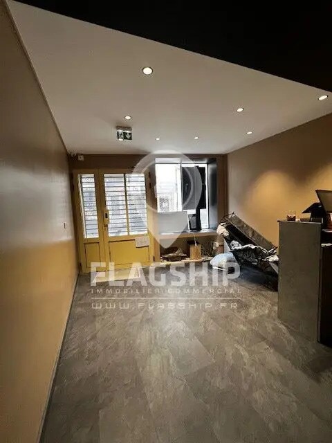 Retail in Mareuil-lès-Meaux for lease Lobby- Image 1 of 10