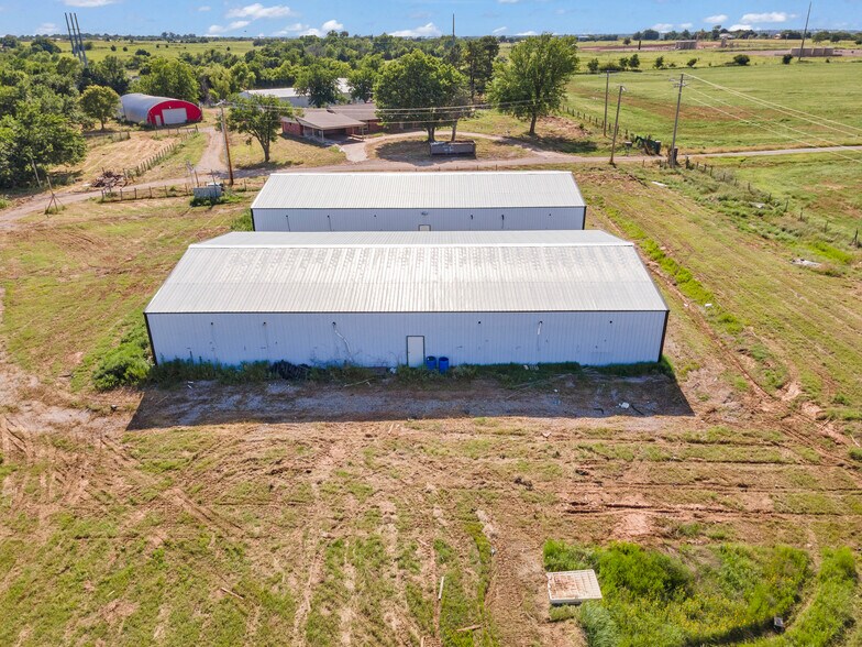 1311 County Road 1390, Chickasha, OK à vendre - Photo du bâtiment - Image 3 de 42
