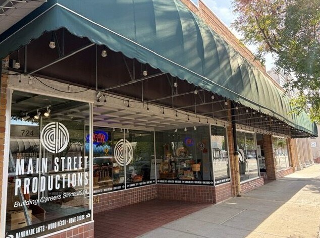 714-724 Main St, Red Bluff, CA à vendre - Photo du bâtiment - Image 2 de 7