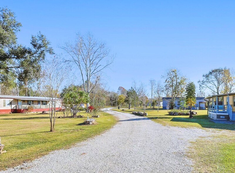 1749 Max Rd, Pearland, TX à vendre - Photo du bâtiment - Image 2 de 25