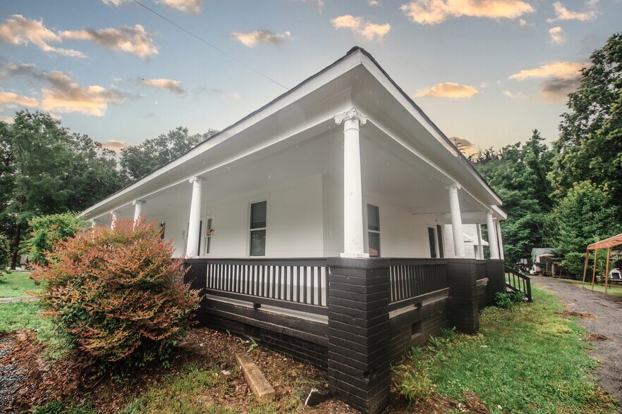 707 W Phifer St, Monroe, NC à vendre - Photo du bâtiment - Image 2 de 26