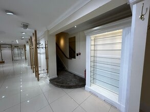 1-11 Caer St, Swansea for lease Interior Photo- Image 2 of 8