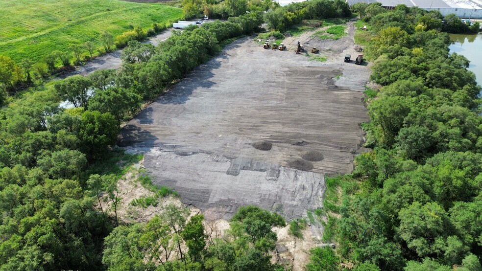 956 E 138th St, Chicago, IL à louer - Photo du bâtiment - Image 2 de 8