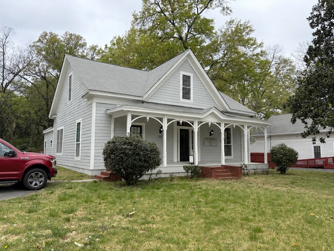 More details for 212 N Erwin St, Cartersville, GA - Office for Sale