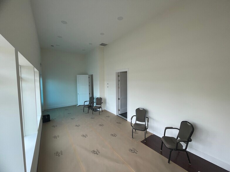 1484 Dale Earnhardt Blvd, Kannapolis, NC à louer - Photo intérieure - Image 3 de 17