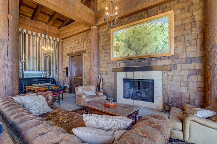 65745 Big Meadows Road, Kings Canyon National Pk, CA à vendre - Photo du bâtiment - Image 2 de 62