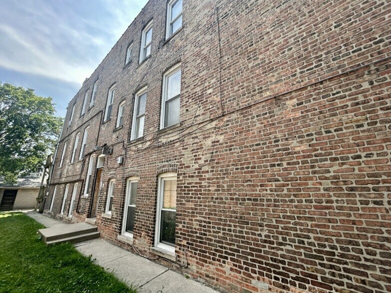 735 E 88th St, Chicago, IL for sale - Building Photo - Image 3 of 17