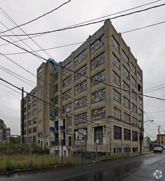 125 Monitor St, Jersey City, NJ à vendre - Photo principale - Image 1 de 1