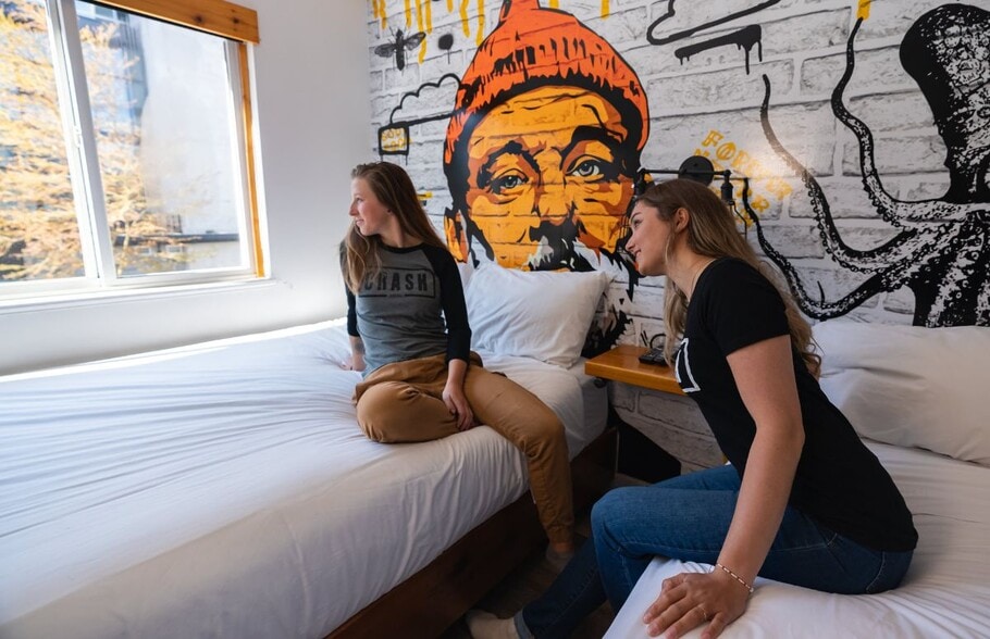 38005 Cleveland Ave, Squamish, BC à vendre - Photo du bâtiment - Image 2 de 8