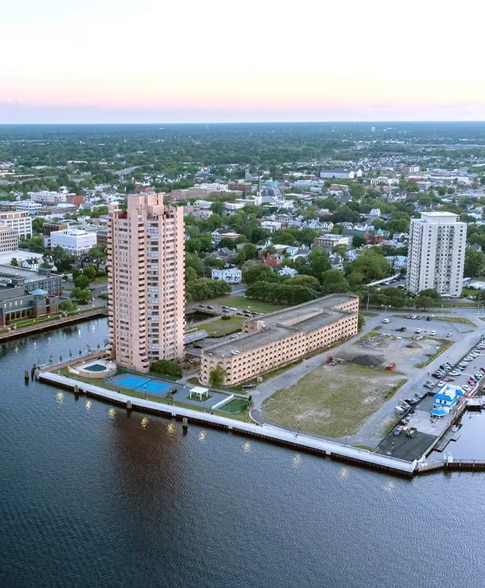 8 Crawford Pky, Portsmouth, VA for sale - Aerial - Image 2 of 3