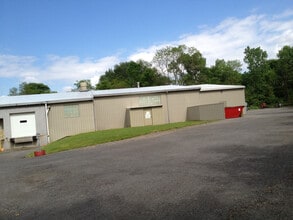 58 North Ave, Manchester, NY for lease Interior Photo- Image 2 of 4