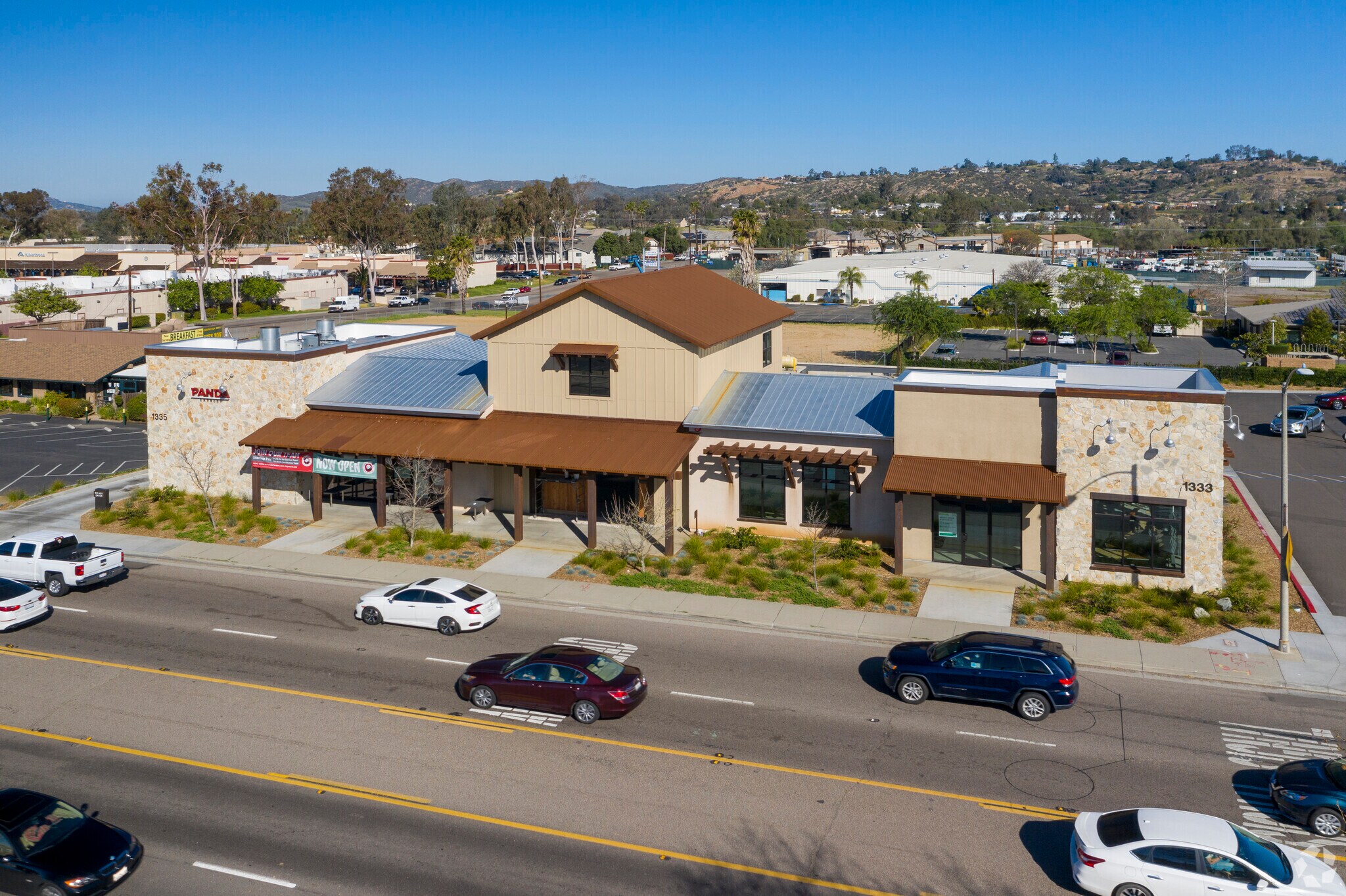 1325 Main St, Ramona, CA for lease Building Photo- Image 1 of 7
