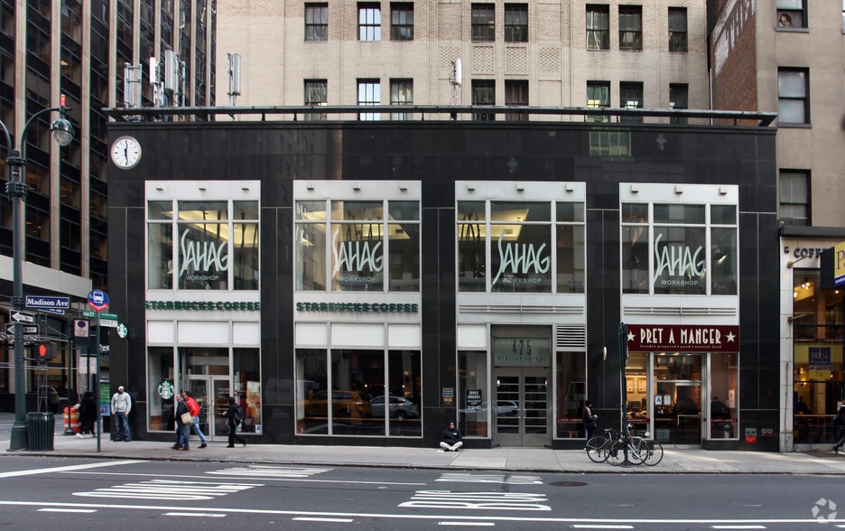 425 Madison Ave, New York, NY for lease - Building Photo - Image 3 of 7