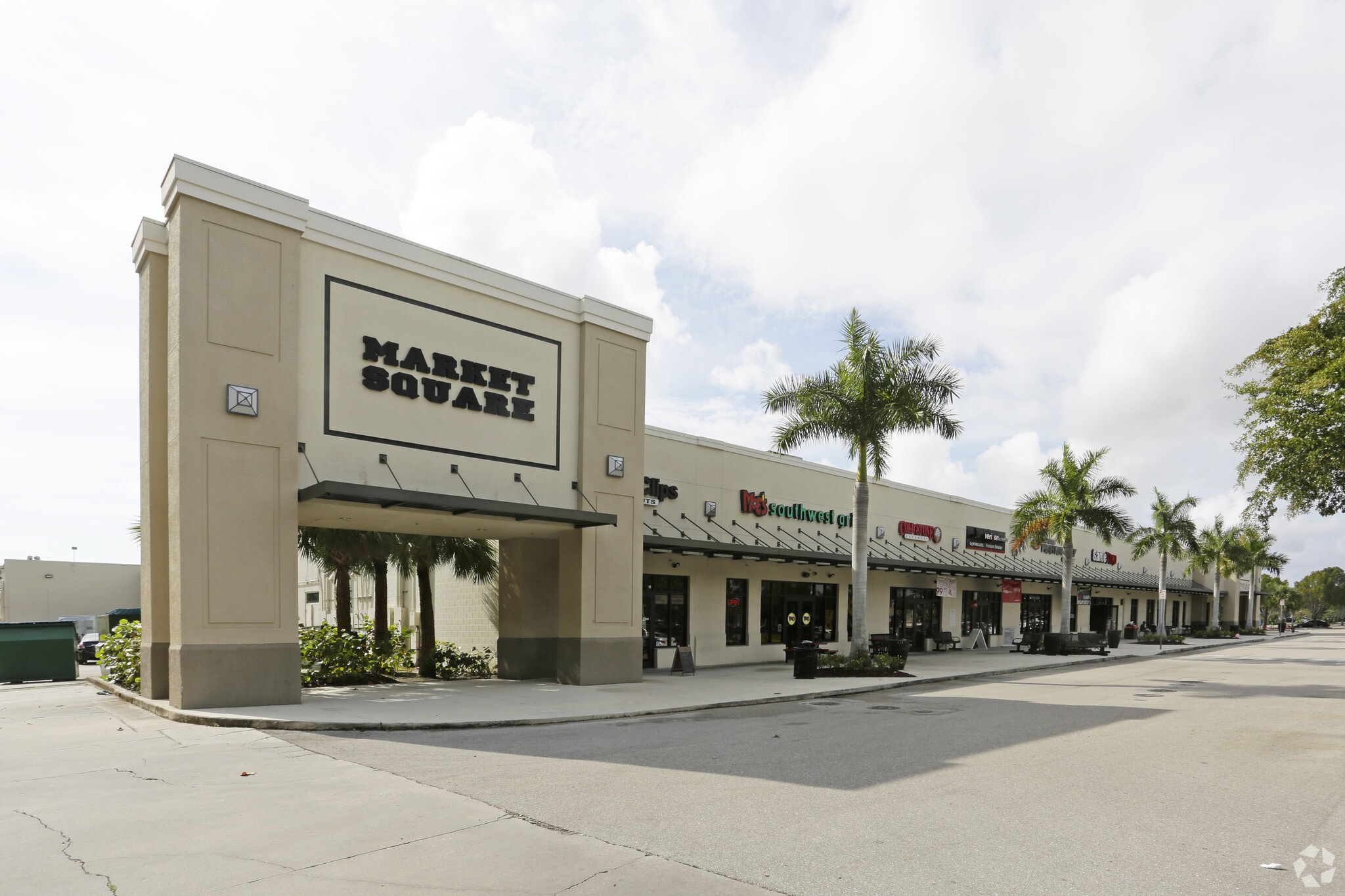 13711 S Tamiami Trl, Fort Myers, FL for lease Primary Photo- Image 1 of 8