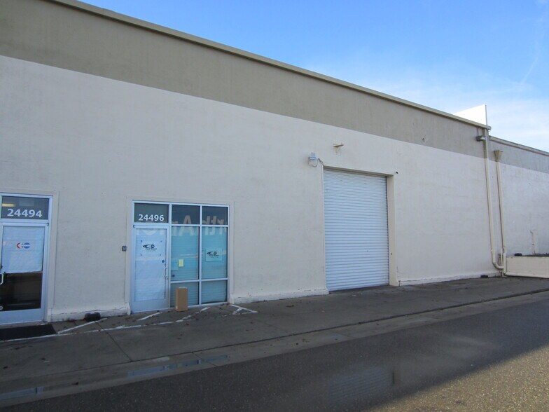 24486-24508 S MacArthur Dr, Tracy, CA à louer - Photo du bâtiment - Image 2 de 3