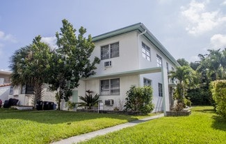 Plus de détails pour 7821 Byron Ave, Miami Beach, FL - Multi-résidentiel à vendre