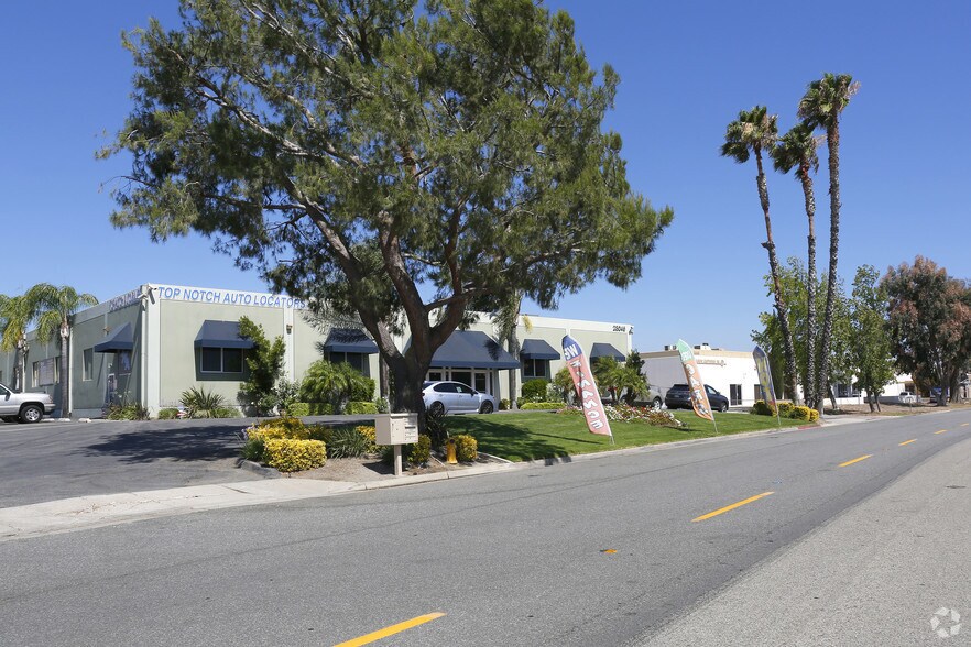 28046 Del Rio Rd, Temecula, CA à louer - Photo du bâtiment - Image 3 de 4