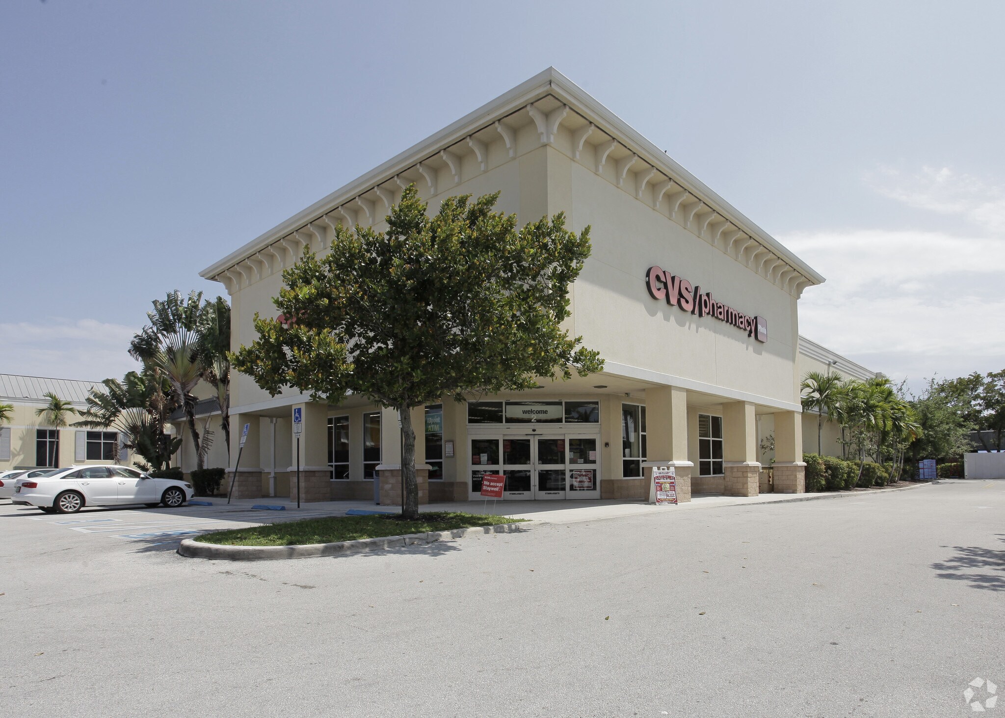 CVS Leasehold | Florida portefeuille de 3 propriétés à vendre sur LoopNet.ca Photo principale- Image 1 de 7