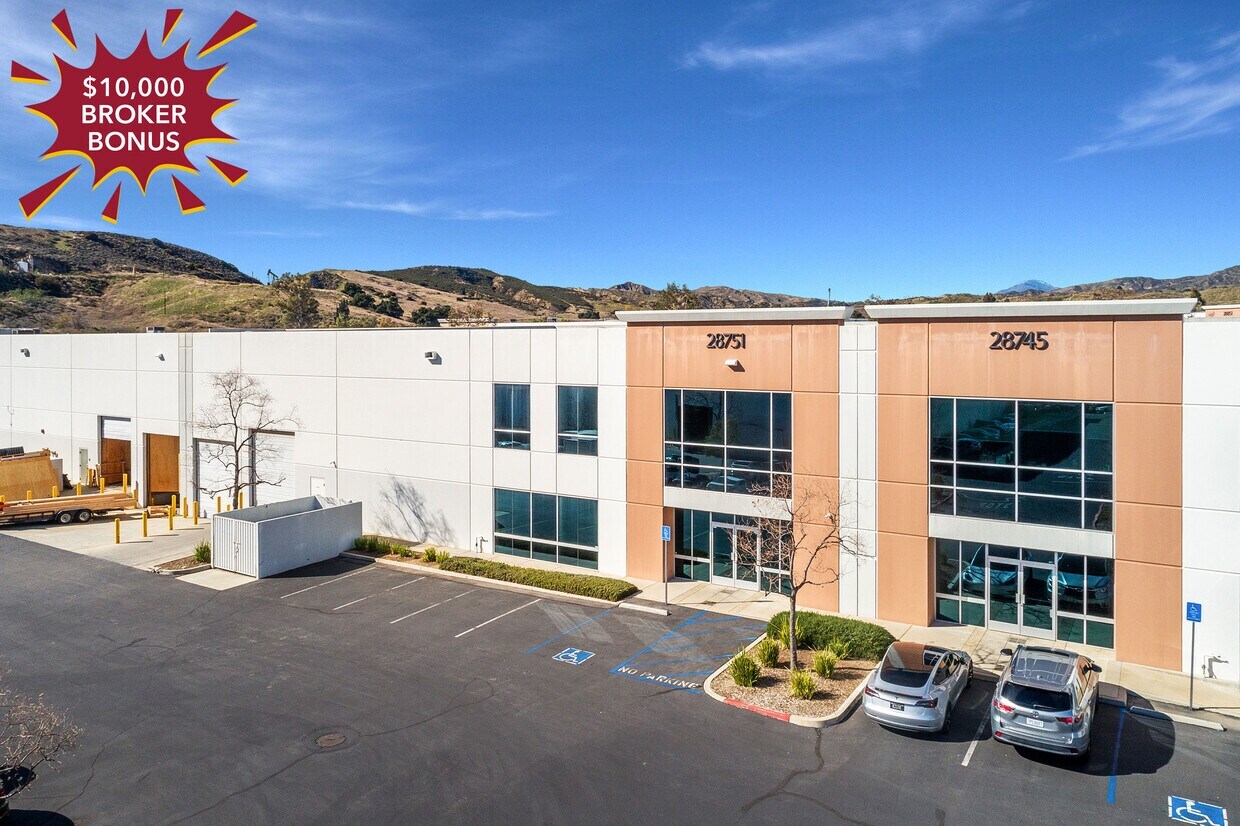 28751 Industry Dr, Valencia, CA for lease Primary Photo- Image 1 of 14