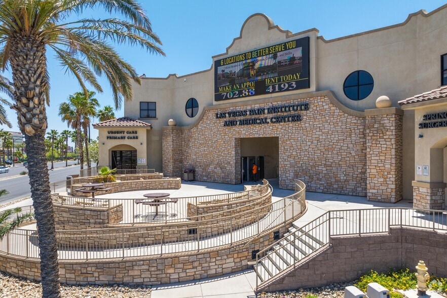 7175 N Durango Dr, Las Vegas, NV for lease - Building Photo - Image 2 of 50