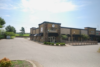220-292 Parkstone Pl, Jackson, TN for lease Building Photo- Image 1 of 8