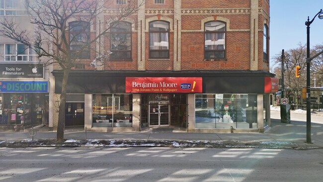 More details for 2975 Dundas St W, Toronto, ON - Retail for Lease