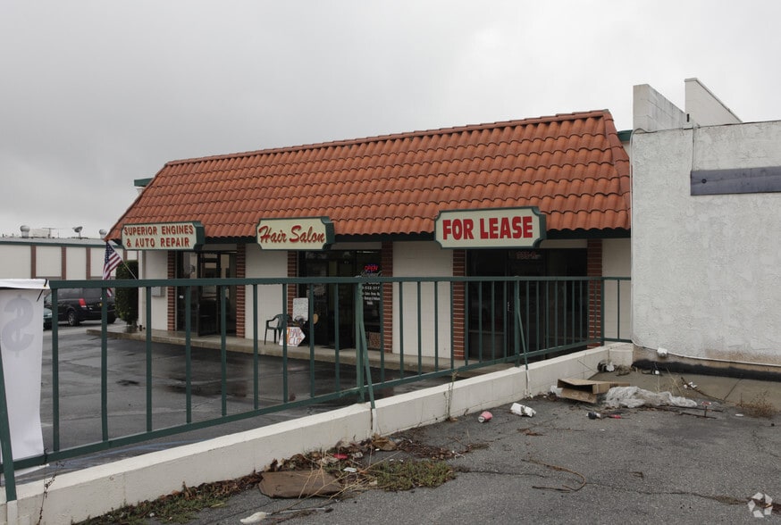 933 N Central Ave, Upland, CA à louer - Photo du bâtiment - Image 2 de 3