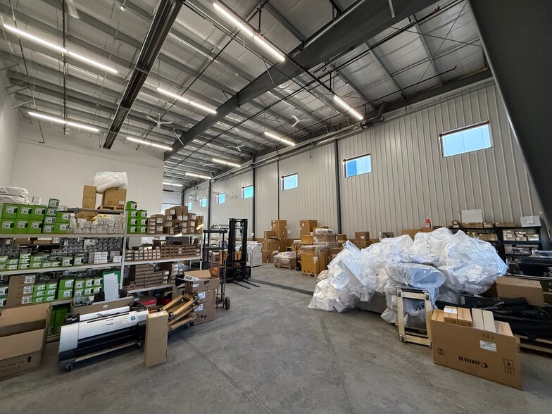 40 Queensland Cres, Red Deer County, AB for lease - Interior Photo - Image 2 of 8