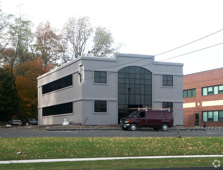 282 State St, North Haven, CT à louer - Photo du bâtiment - Image 3 de 5