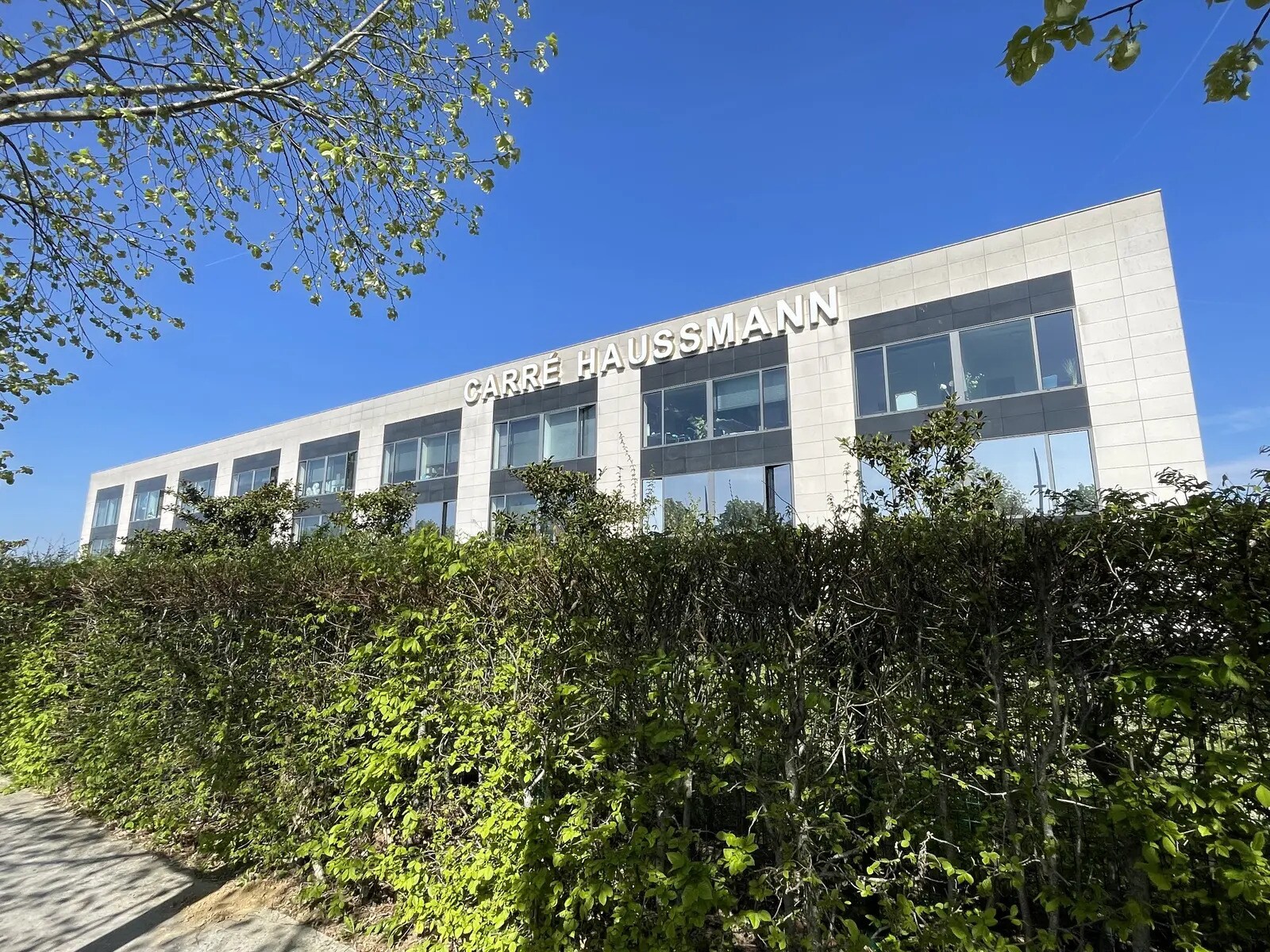 Office in Lieusaint for lease Building Photo- Image 1 of 9