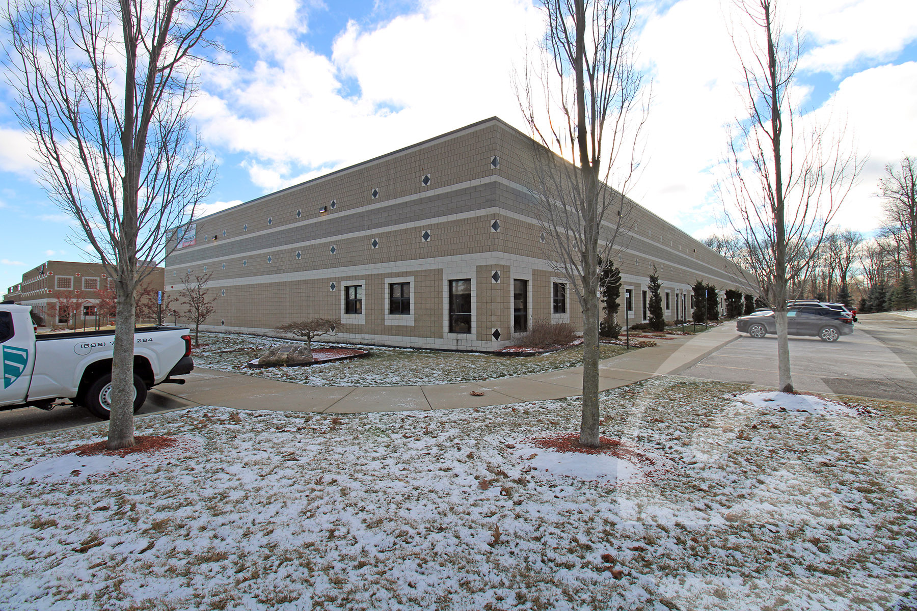 47815 West Rd, Wixom, MI for lease Building Photo- Image 1 of 2