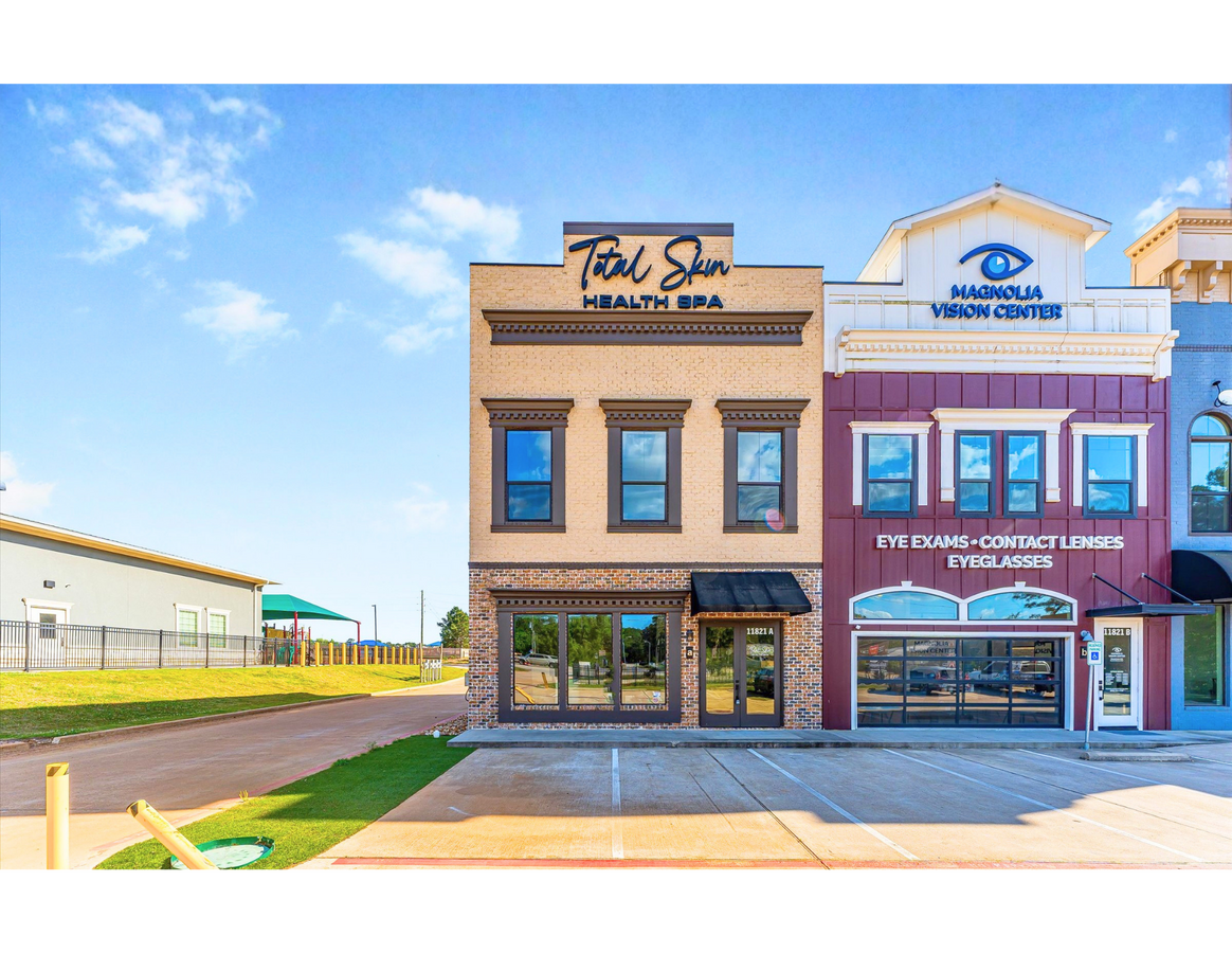 11821 FM 1488, Magnolia, TX 77354 - Unit A -  - Interior Photo - Image 1 of 9